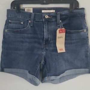 Levi's Mid Rise Slim Through Hip Shorts